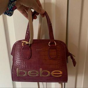 Bebe crossbody